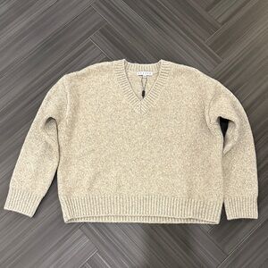 Chaser Women's Cream V-Neck Sweater